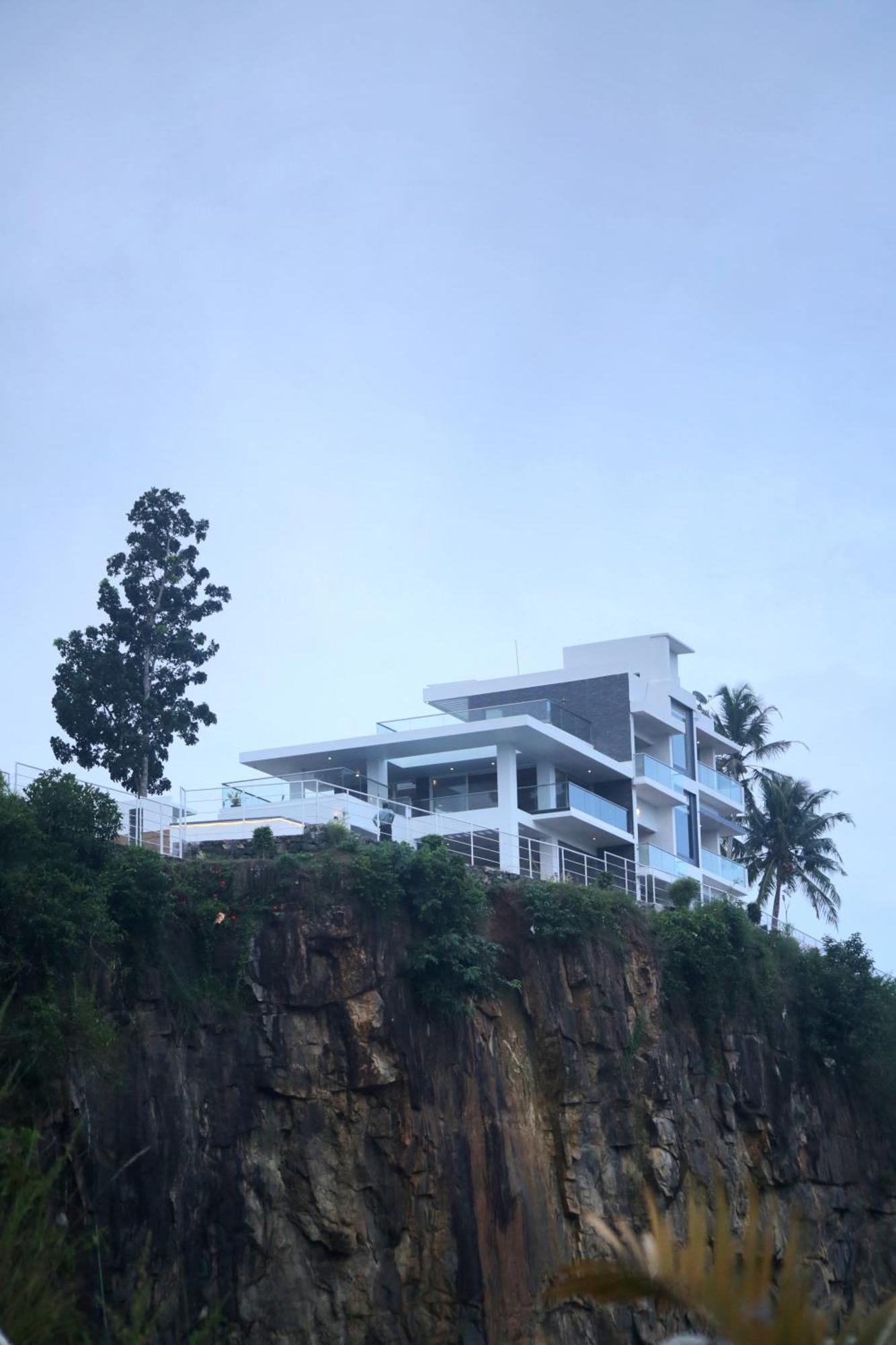 Ama Stays & Trails The Vintage Halton, Trivandrum Thiruvananthapuram ภายนอก รูปภาพ