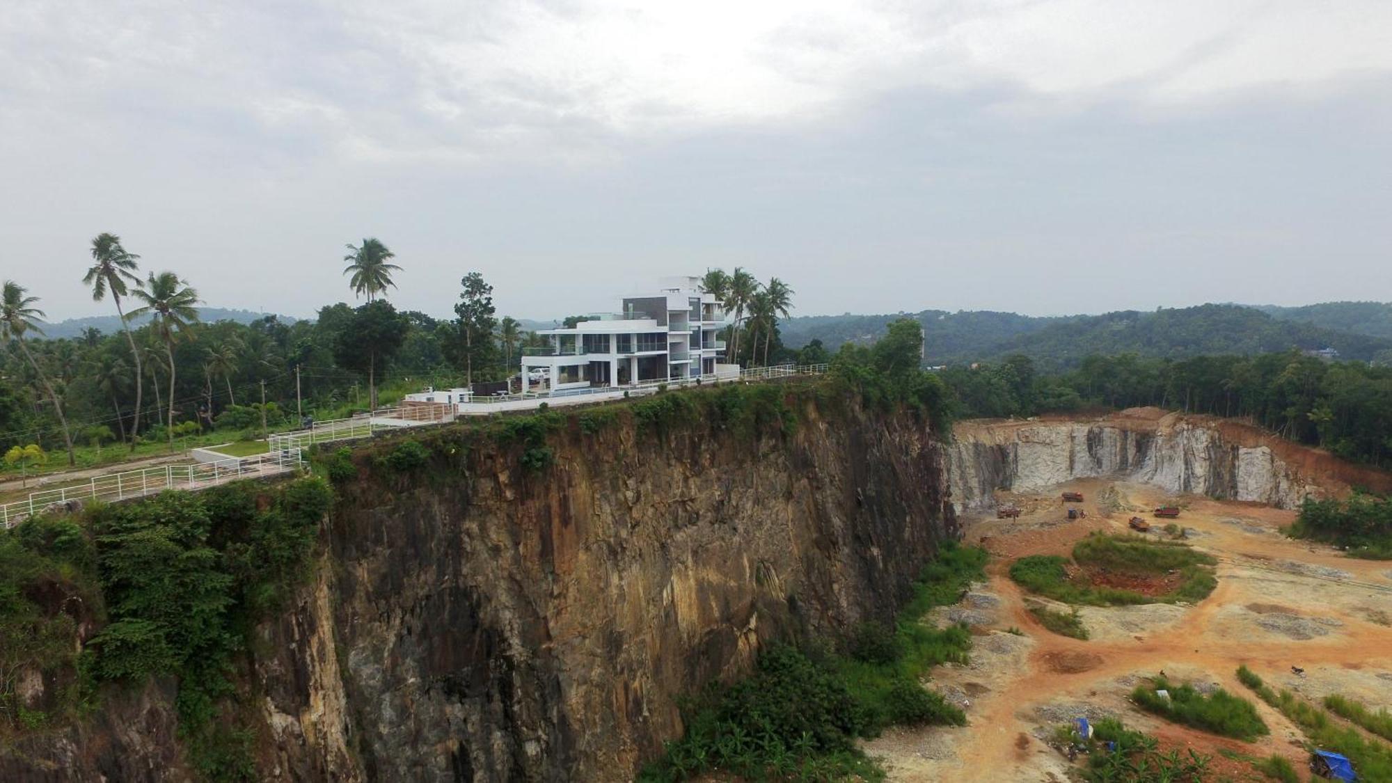 Ama Stays & Trails The Vintage Halton, Trivandrum Thiruvananthapuram ภายนอก รูปภาพ